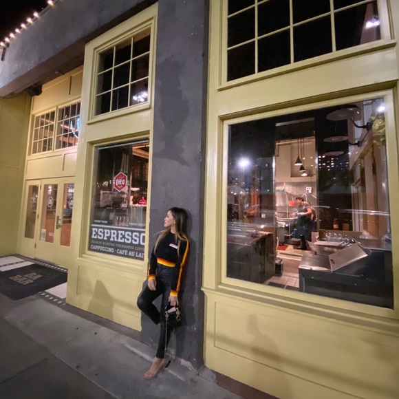 Meet your Posher, Mish - Picture 3 of 5